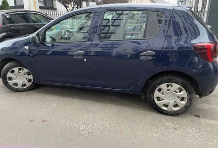 Продам Dacia Sandero 2017 года в Киеве