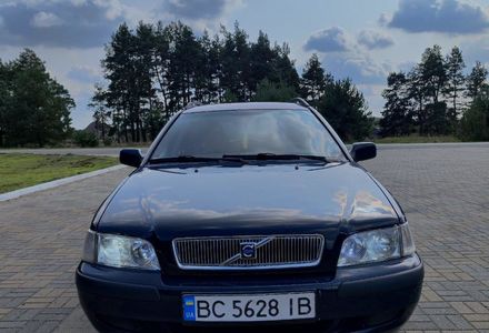 Продам Volvo V40 2001 года в г. Самбор, Львовская область