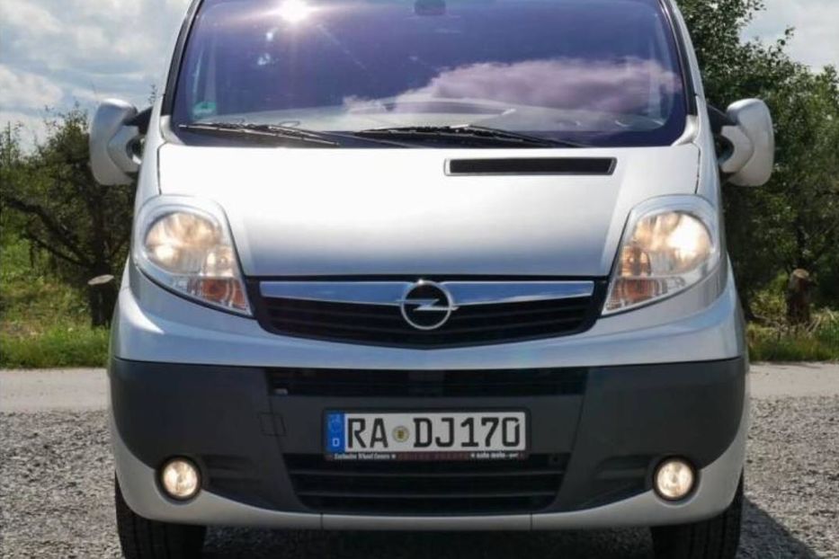 Продам Opel Vivaro пасс. 2013 года в Львове