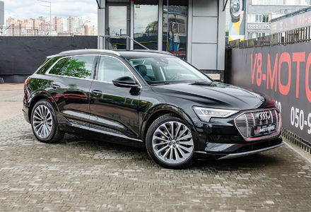 Продам Audi E-Tron 55 QUATTRO 2020 года в Киеве
