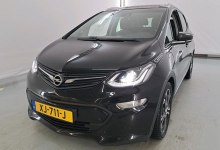 Продам Opel Ampera Ampera-e Executive 64квт 2019 года в Львове