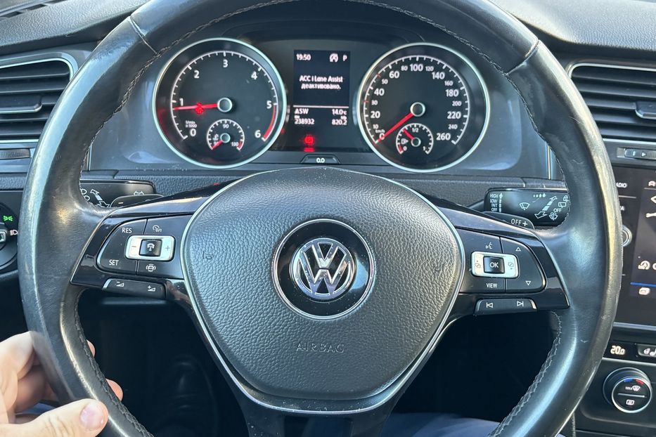 Продам Volkswagen Golf VII 1.6 85квт DSG не мальвана 2018 года в Львове