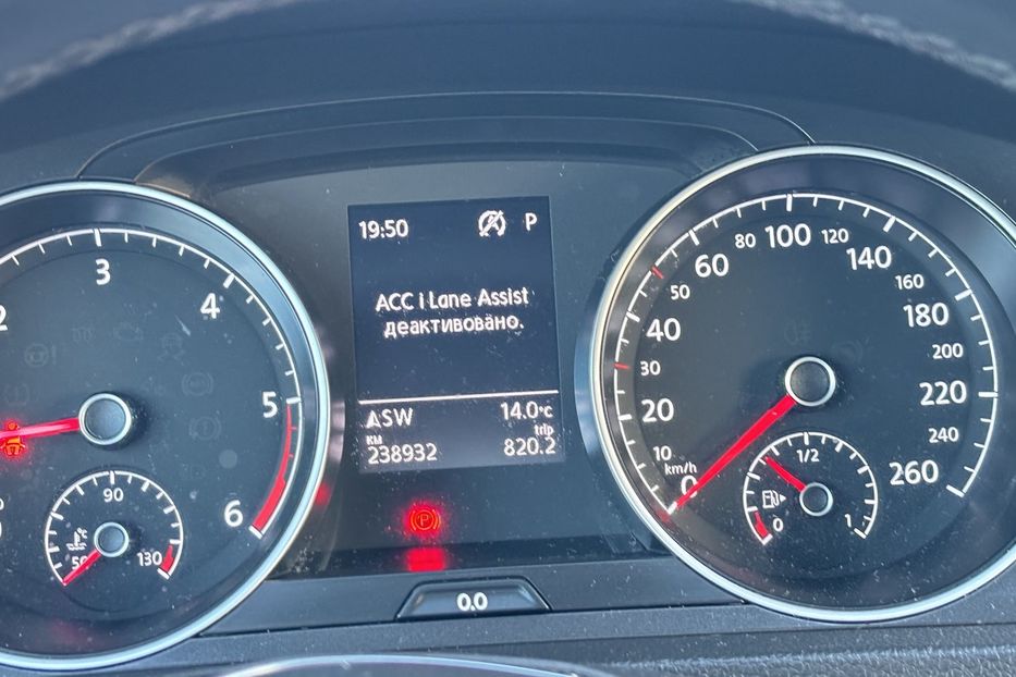 Продам Volkswagen Golf VII 1.6 85квт DSG не мальвана 2018 года в Львове