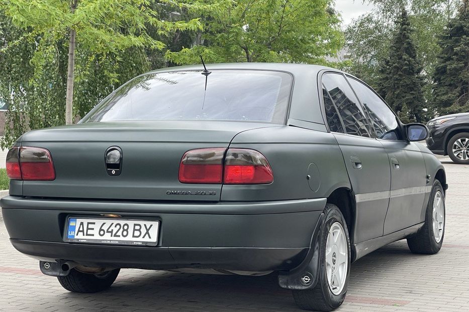 Продам Opel Omega 1996 года в Днепре