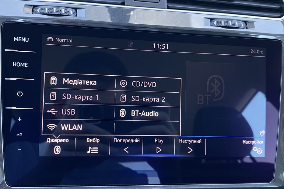 Продам Volkswagen e-Golf 35.8 kWh 100 кВт/136 к.с. 2021 года в Львове