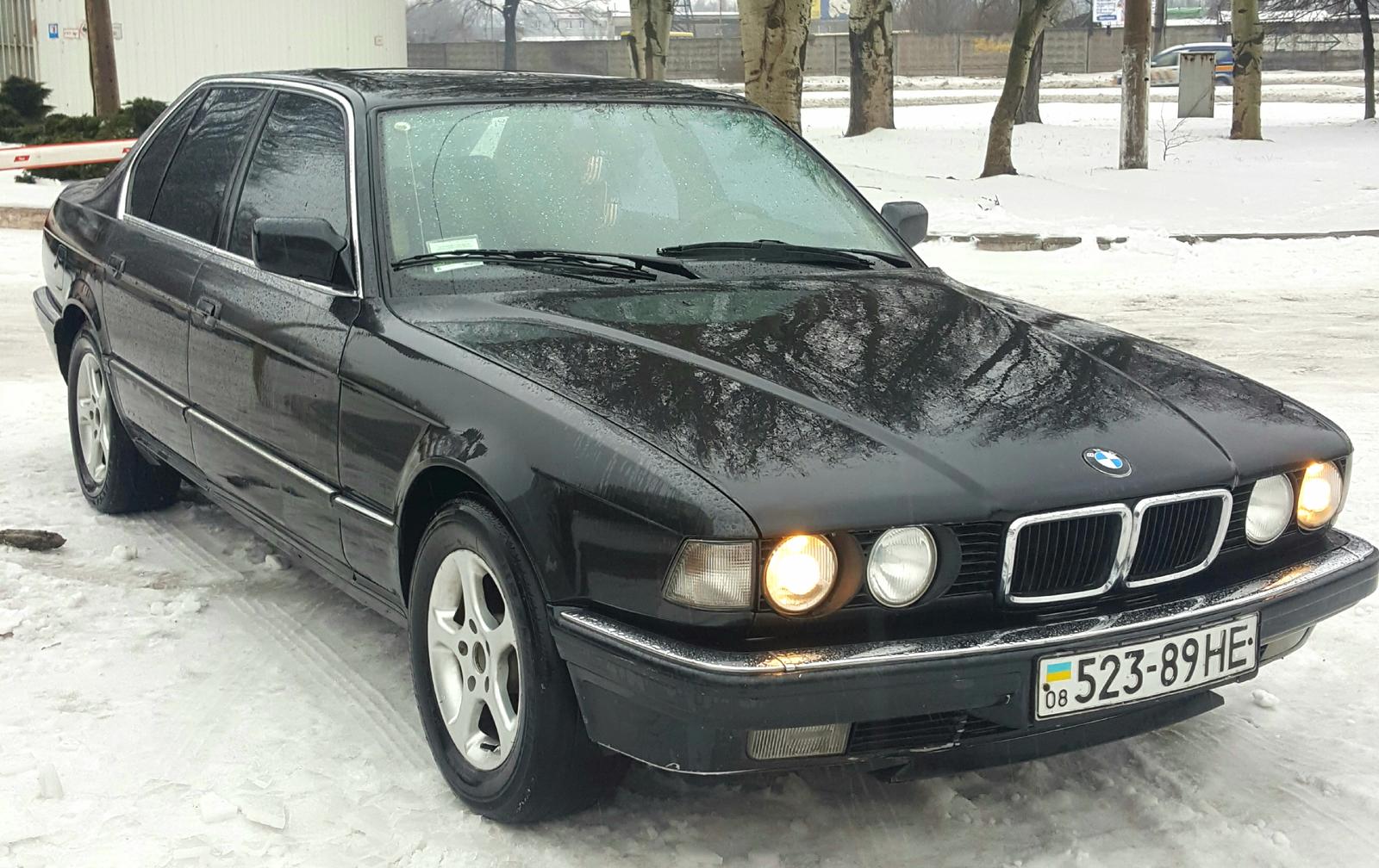 BMW 735i