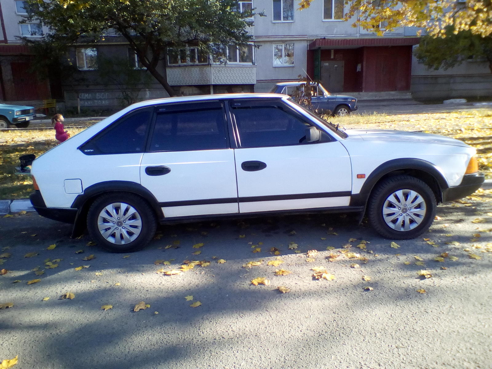kupit-moskvich-azlk-2141-