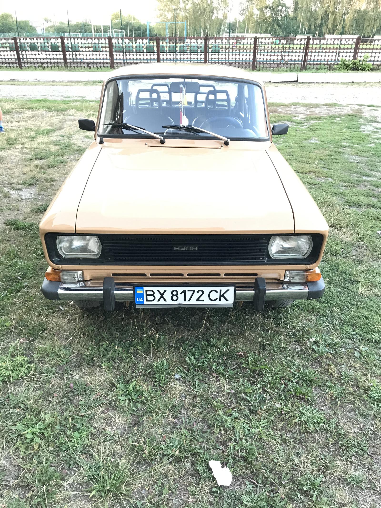 kupit-moskvich-azlk-2140-