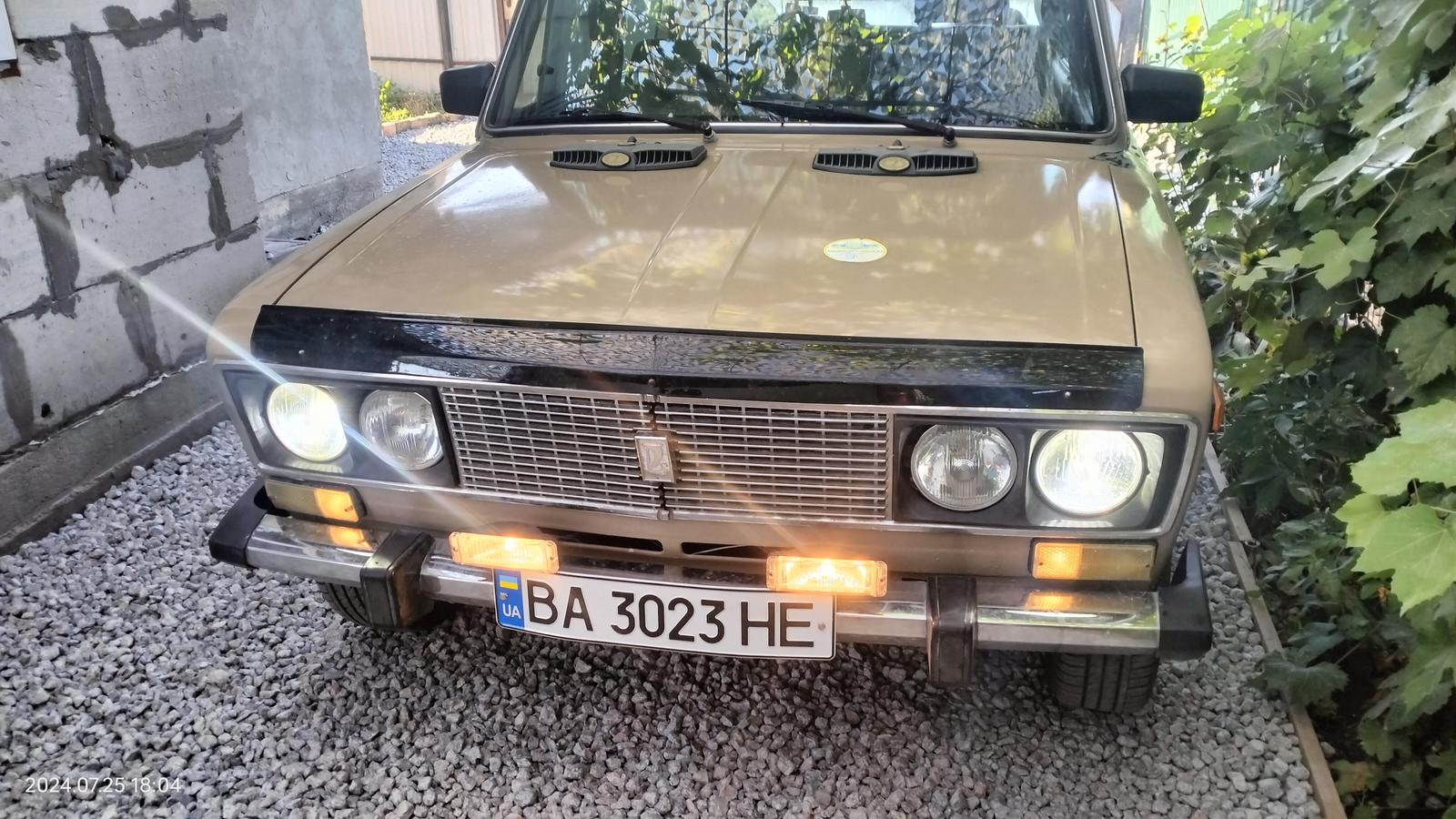 律可　まとめ売り kupit-vaz-2106-1992-god-