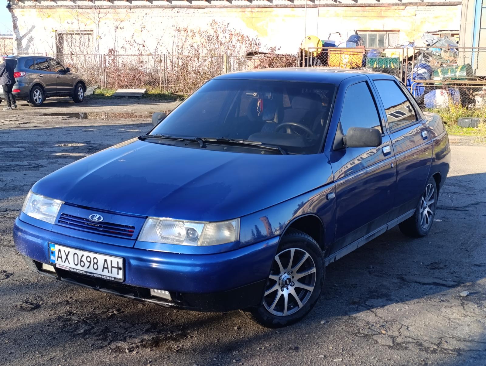 Продам ВАЗ 2110 в г. Золочев, Львовская область 2003 года выпуска