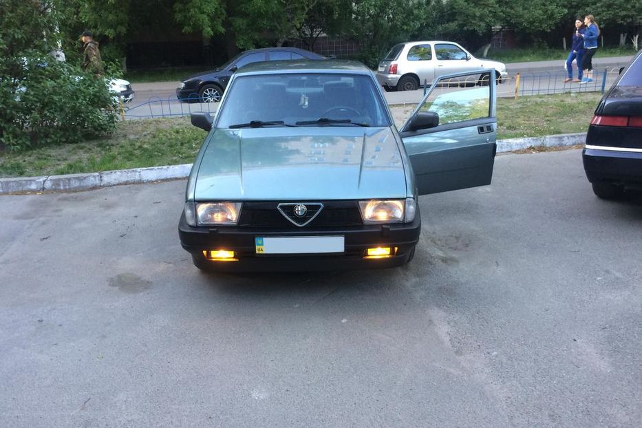 Продам Alfa Romeo 75 1.6i 1990 года в Киеве