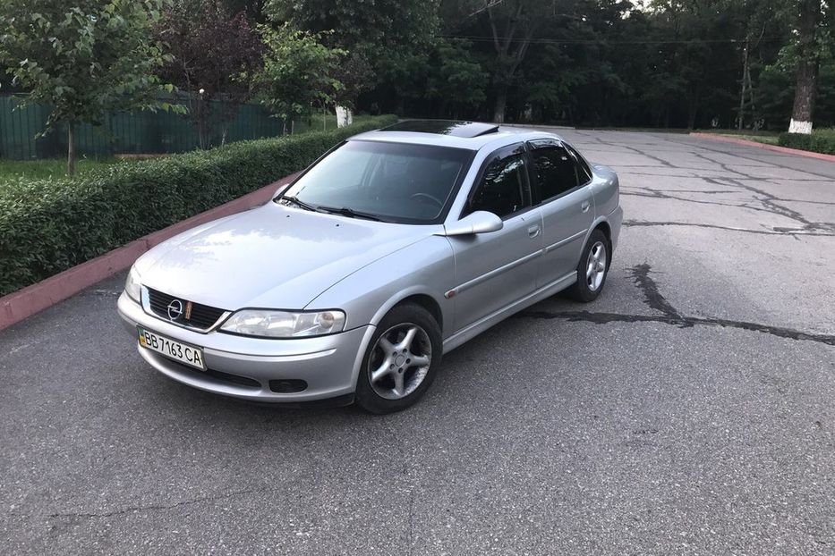 Продам Opel Vectra B Special Saloon 1999 года в Луганске