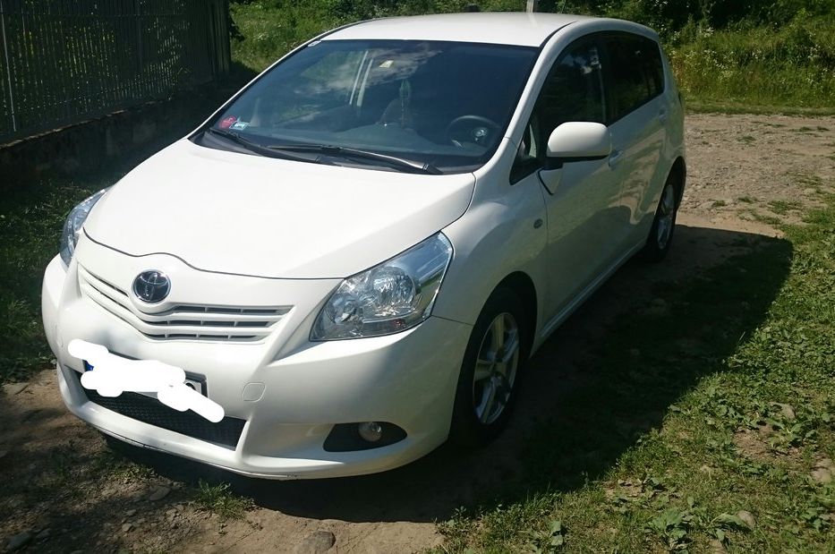 Продам Toyota Verso  2011 года в Ужгороде
