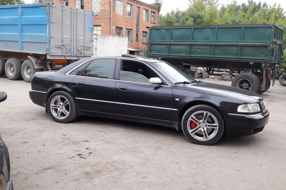 Продам Audi S8 2001 года в г. Волочиск, Хмельницкая область