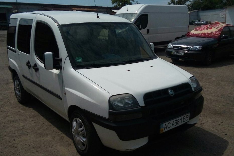 Продам Fiat Doblo пасс. 2005 года в Луганске