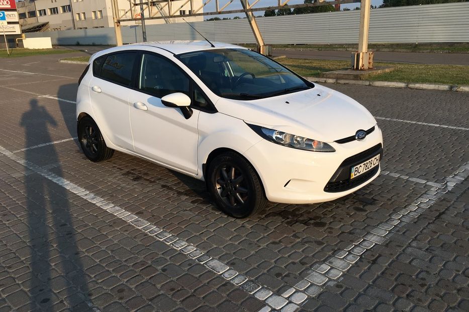 Продам Ford Fiesta 2012 года в Львове