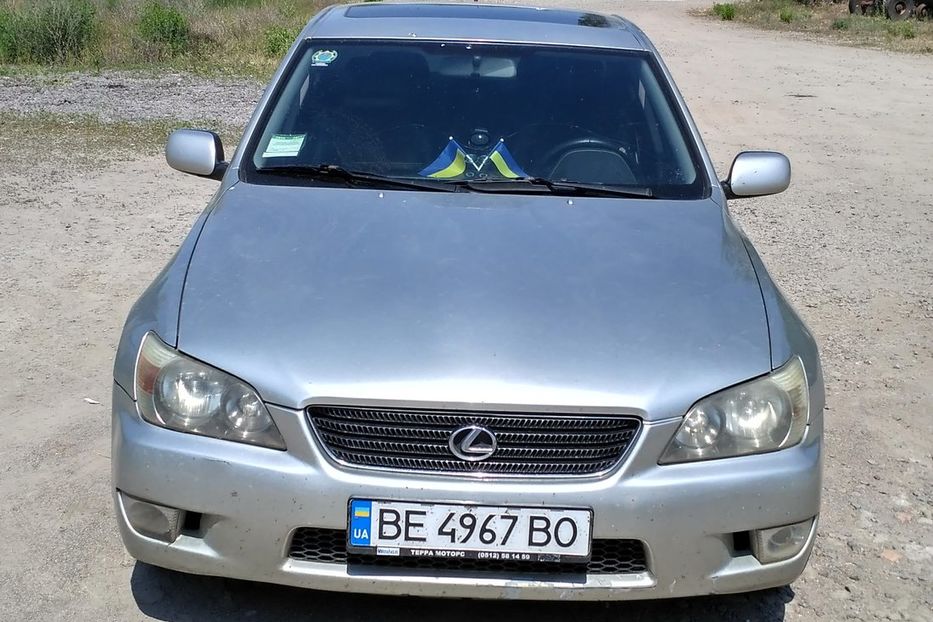 Продам Lexus IS 200 1999 года в Николаеве