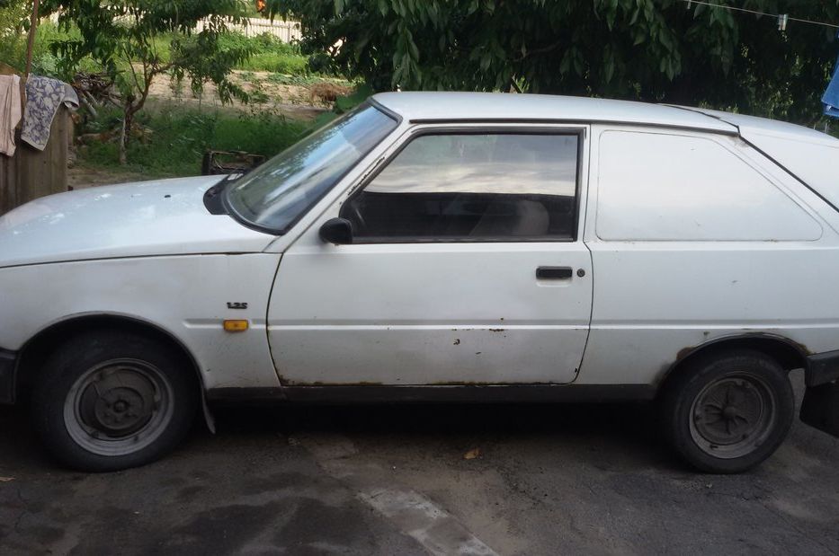 Продам ЗАЗ 1102 Таврия грузовой фургон 2001 года в г. Павлоград, Днепропетровская область