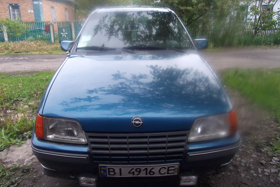 Продам Opel Kadett 1988 года в г. Гребенка, Полтавская область