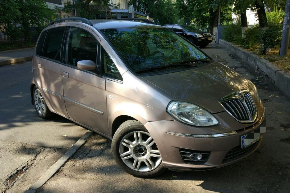 Продам Lancia Musa 1.4AT v16 2008 года в Киеве