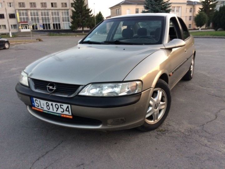 Продам Opel Vectra B 2.5 V6 в г. Шепетовка, Хмельницкая область 1998 года выпуска за 1 495$ Продам Opel Vectra B 2.5 V6 1998 года в г. Шепетовка, Хмельницкая область
