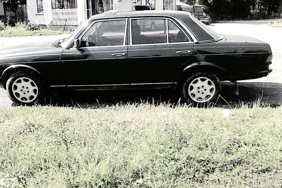 Продам Mercedes-Benz 300 1985 года в г. Виноградов, Закарпатская область