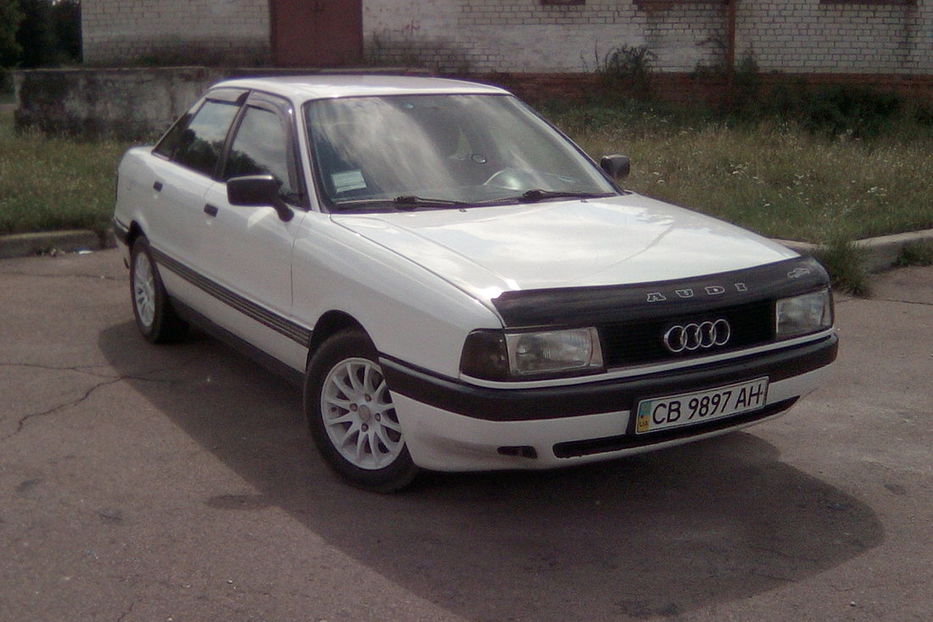 Продам Audi 80 1988 года в г. Семеновка, Черниговская область