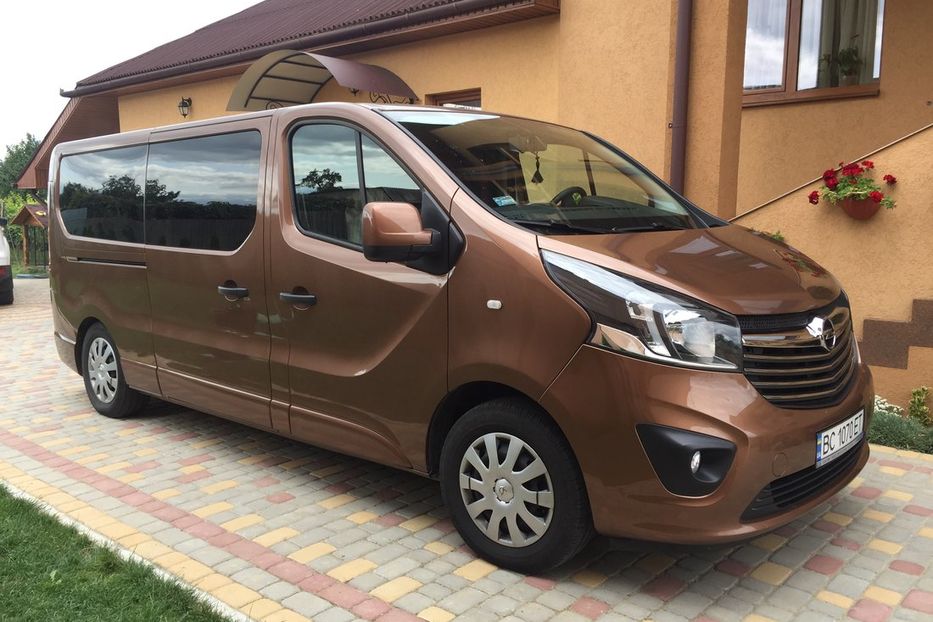 Opel vivaro long