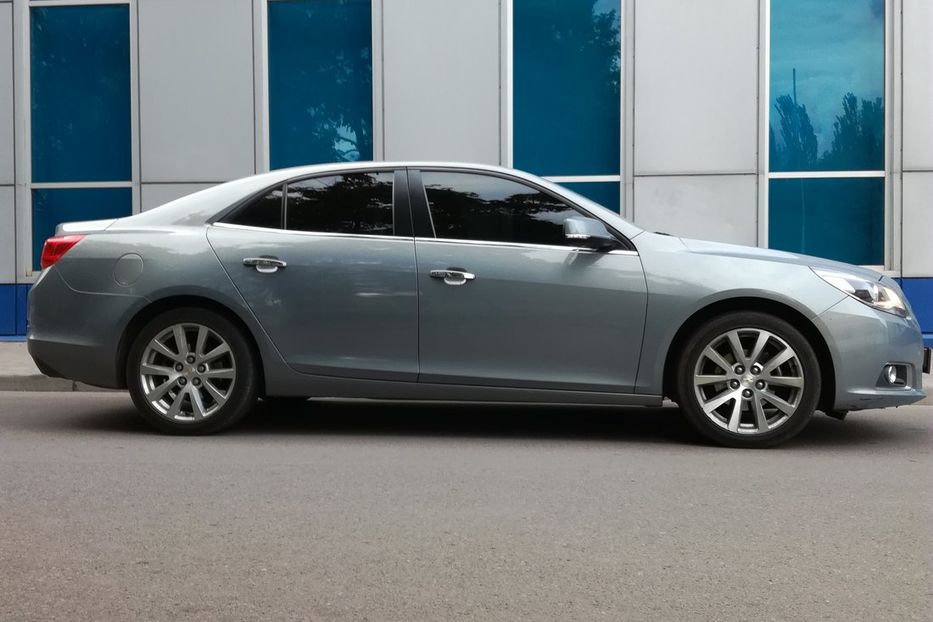 Продам Chevrolet Malibu 2.4 L LTZ 2013 года в Днепре