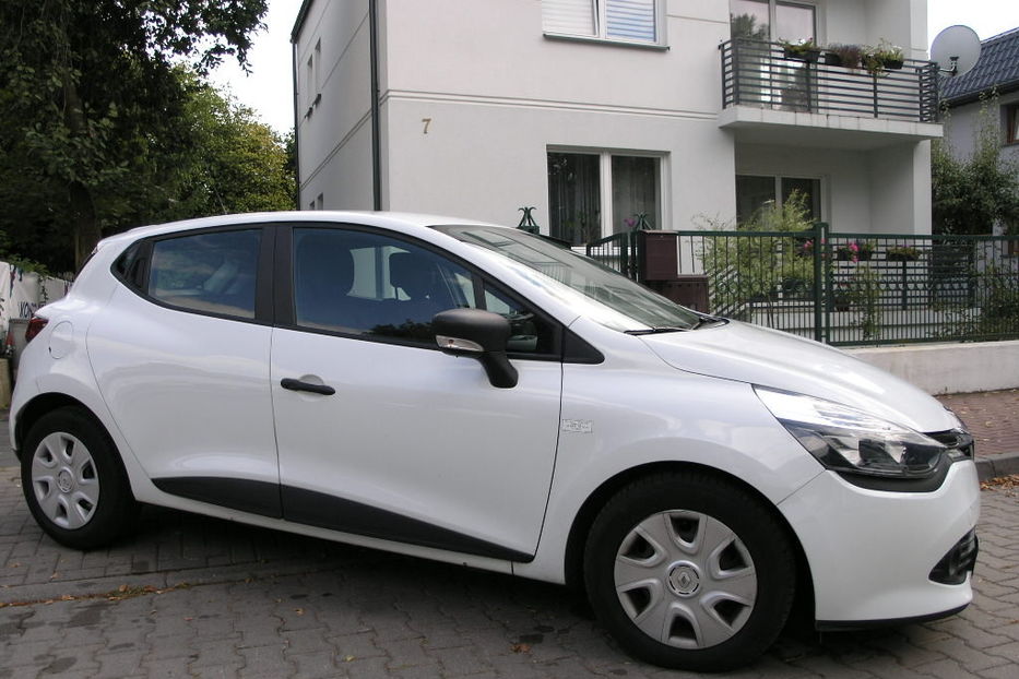 Продам Renault Clio 1.5 DCi 55/75KM Cruise LED в Львове 2015 года выпуска за 4 200€ Продам Renault Clio 1.5 DCi 55/75KM Cruise LED 2015 года в Львове