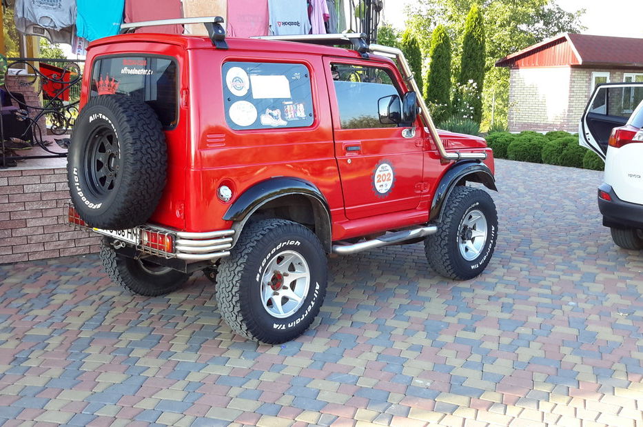 Продам Suzuki Samurai 1996 года в Черновцах