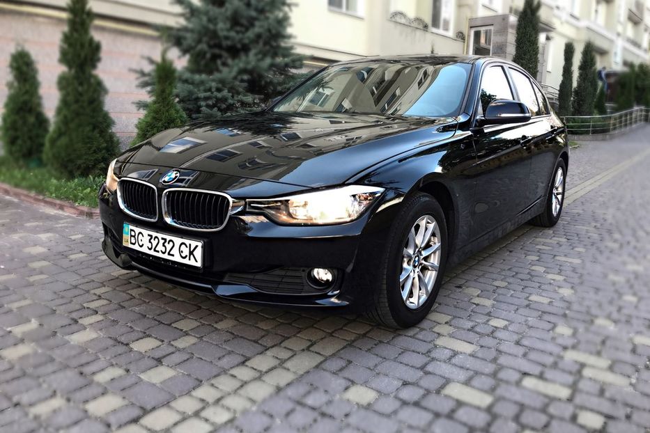 Продам BMW 320 2012 года в Львове