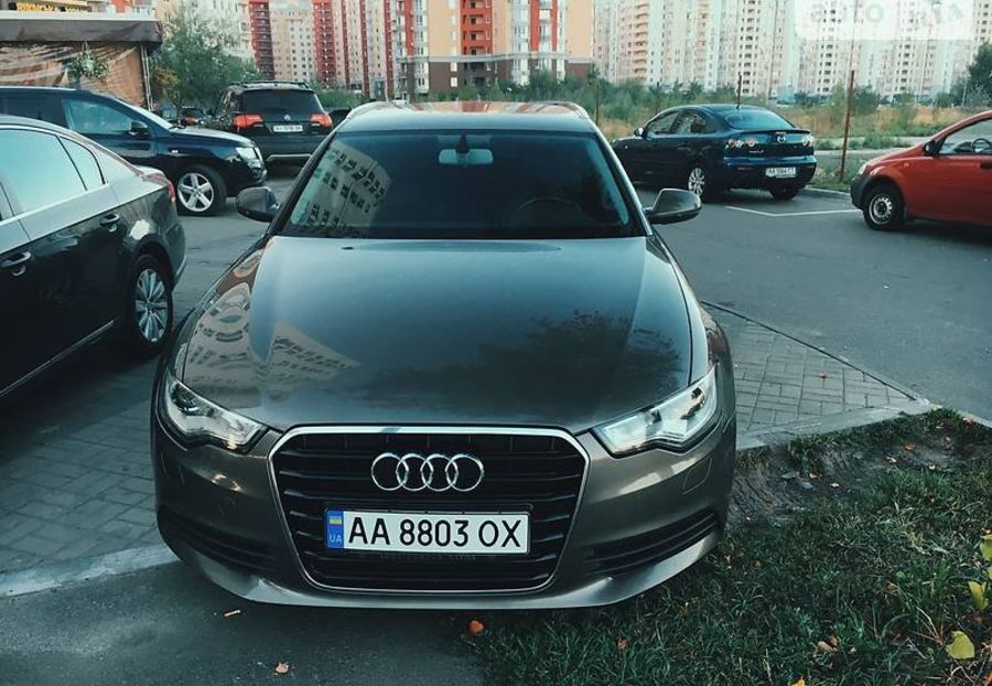 Продам Audi A6 2012 года в Киеве