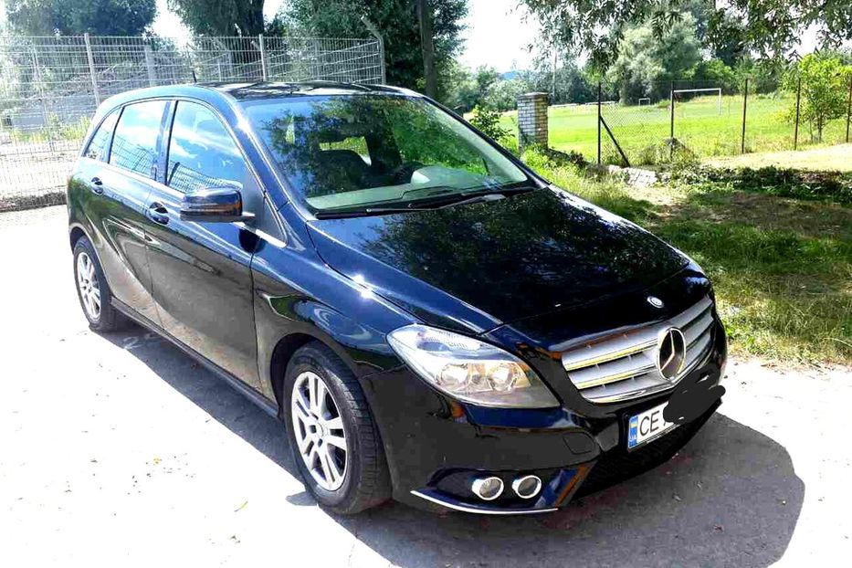Продам Mercedes-Benz B 180 2013 года в Черновцах