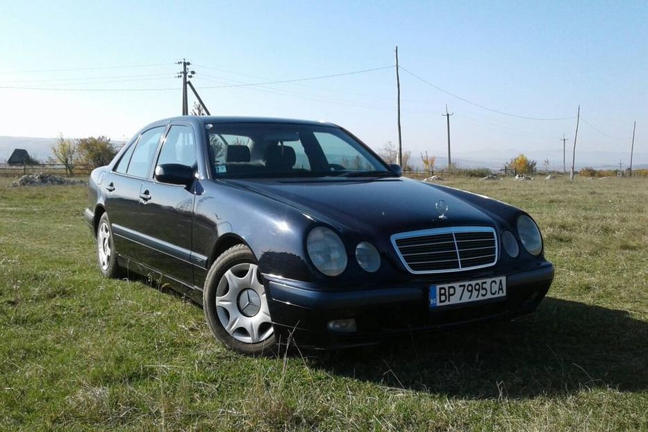 Продам Mercedes-Benz 220 2001 года в Черновцах
