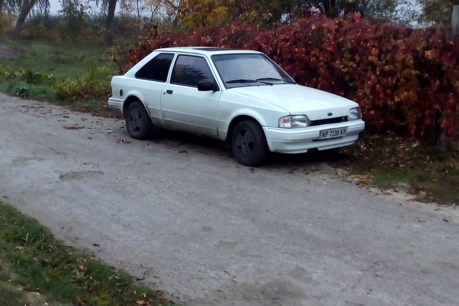 Продам Ford Escort 1987 года в Запорожье