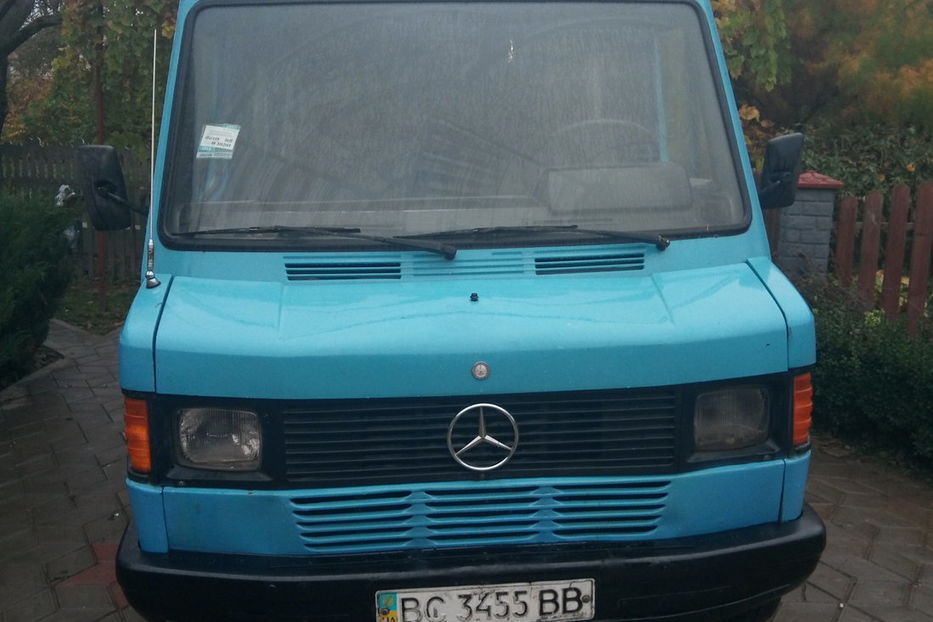 Продам Mercedes-Benz 208 груз. 1995 года в Тернополе