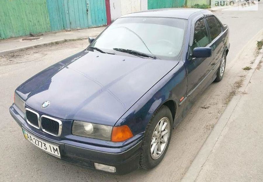 Продам BMW 318 1997 года в Киеве