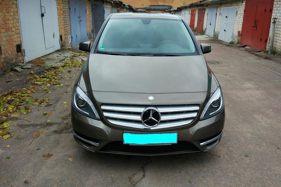 Продам Mercedes-Benz B 180 2013 года в Кропивницком