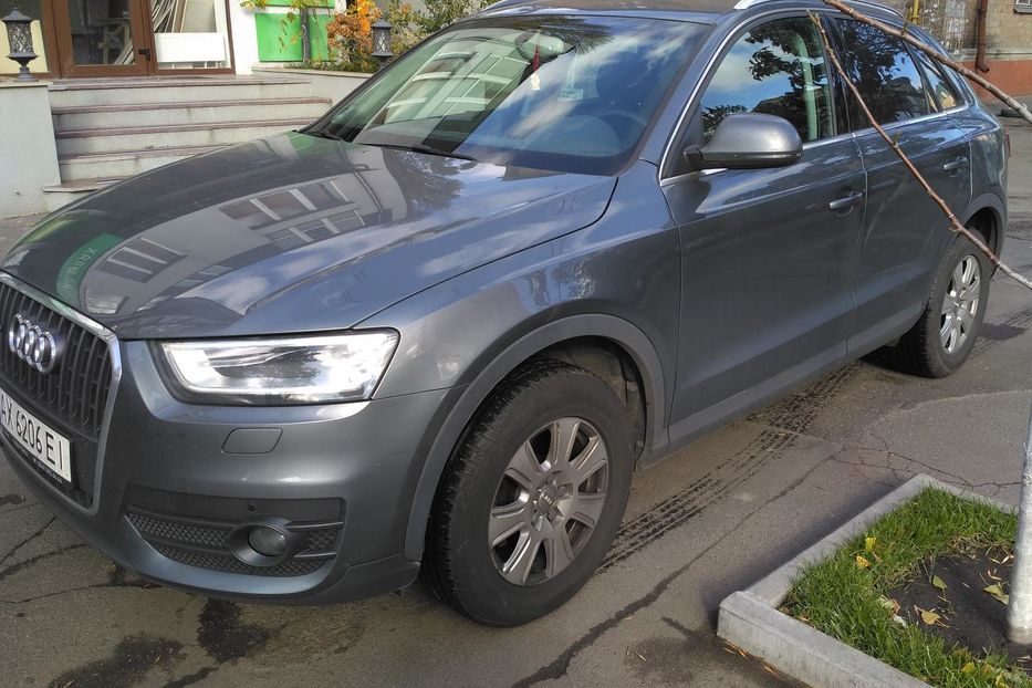 Продам Audi Q3 2013 года в Киеве