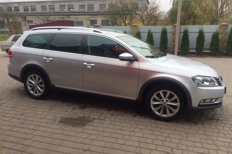 Продам Volkswagen Passat Alltrack 130kw 2014 года в Ровно