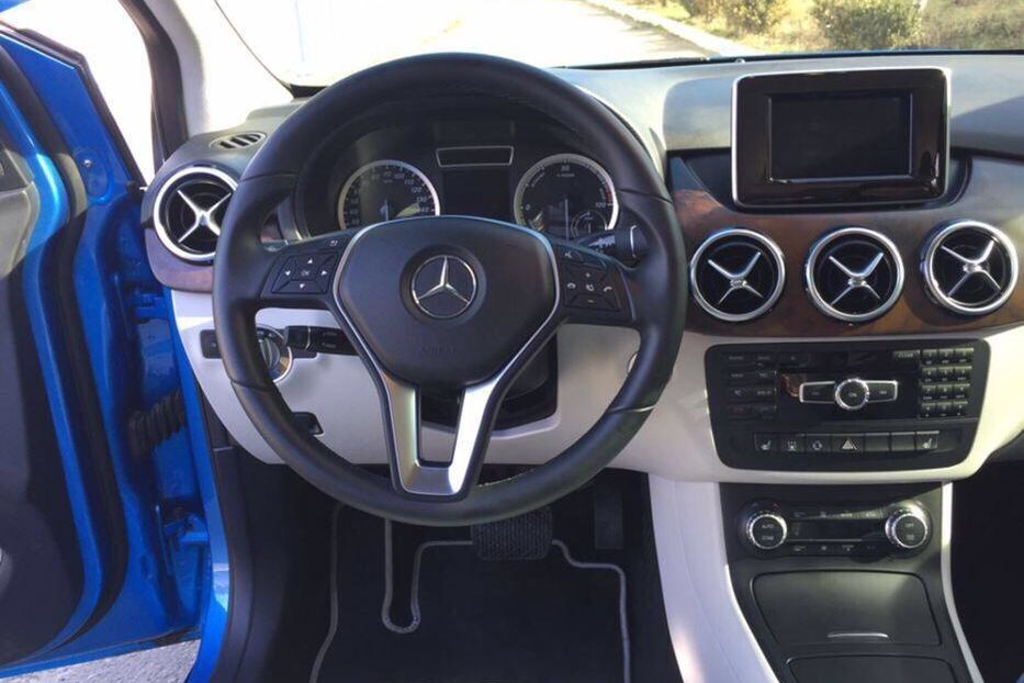 Продам Mercedes-Benz B 200 Electric  2014 года в Одессе