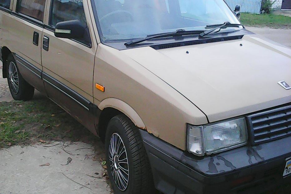 Продам Nissan Prairie Минивен 1986 года в г. Боярка, Киевская область