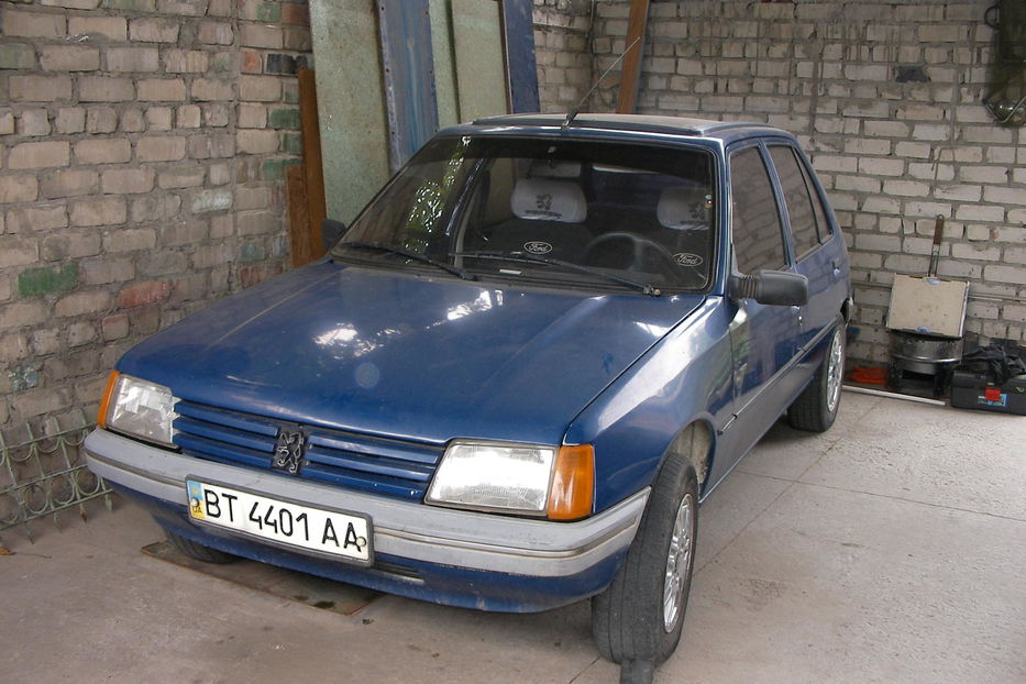 Продам Peugeot 205 automatic в Херсоне 1987 года выпуска за 1 000$ Продам Peugeot 205 automatic 1987 года в Херсоне
