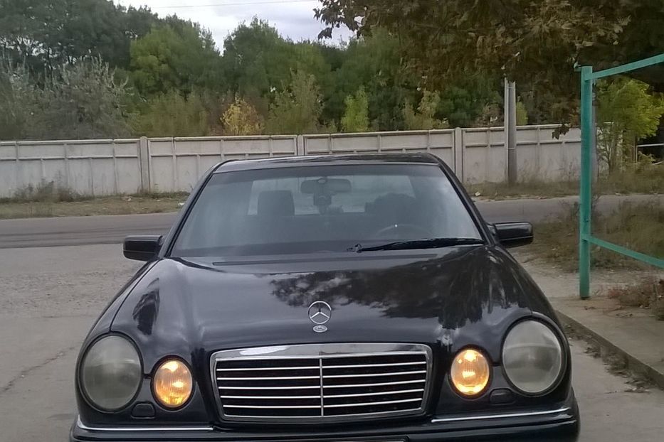 Продам Mercedes-Benz E-Class Avantgarde 1995 года в Одессе