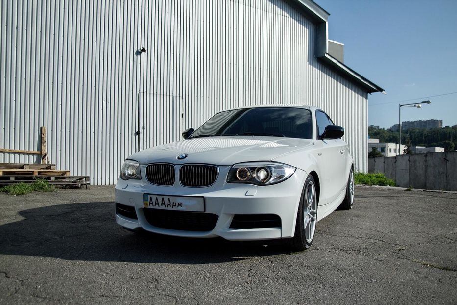 Продам BMW 135 2011 года в Киеве