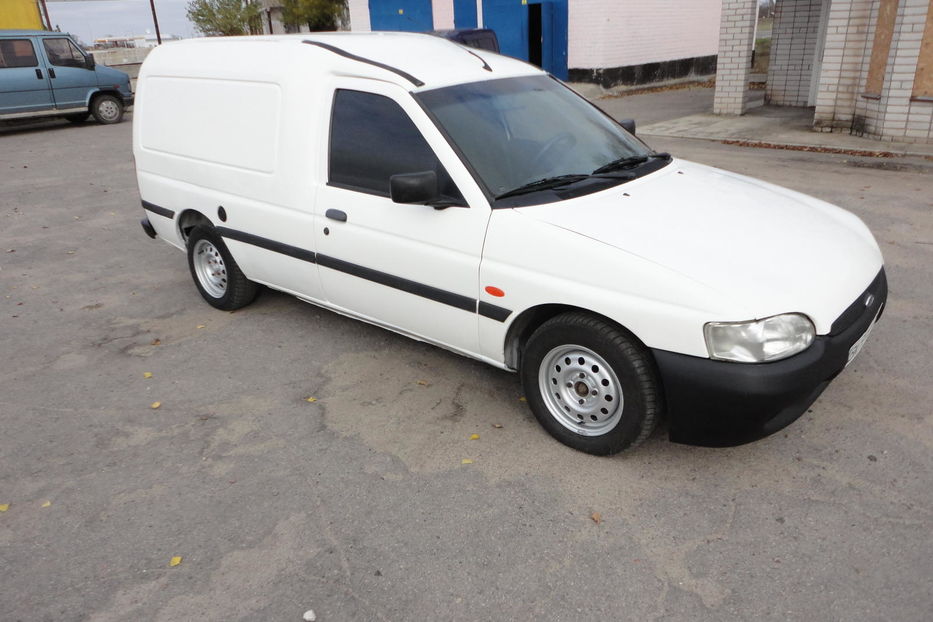 Купить Автомобиль Форд Эскорт