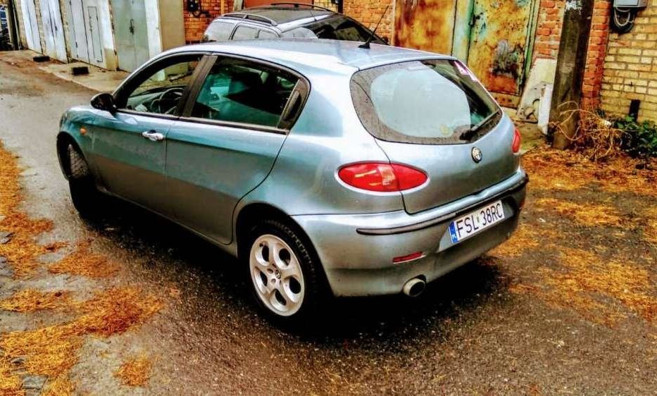 Продам Alfa Romeo 147 2001 года в Киеве