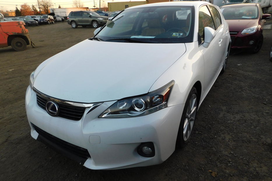 Продам Lexus CT 2012 года в Киеве