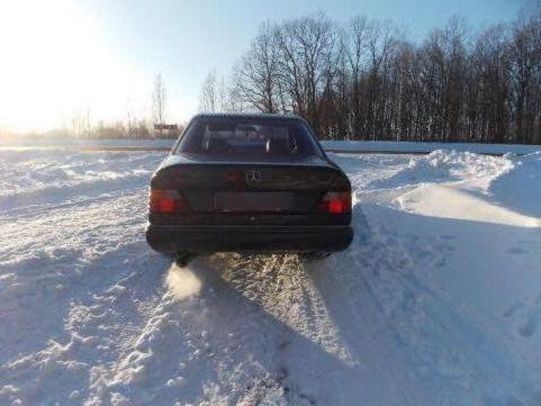 Продам Mercedes-Benz E-Class 124  1989 года в г. Бердичев, Житомирская область